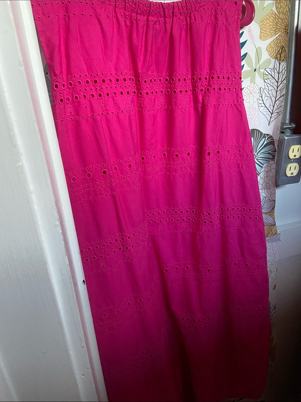 Tommy Hilfiger Fuchsia Eyelet Sundress. Size XXL - Picture 5 of 5